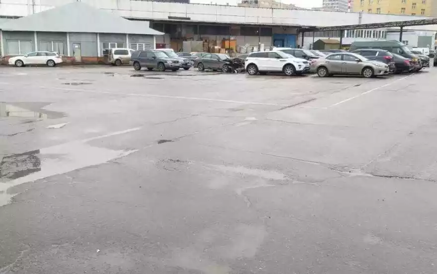 Добролюбова улица, 1