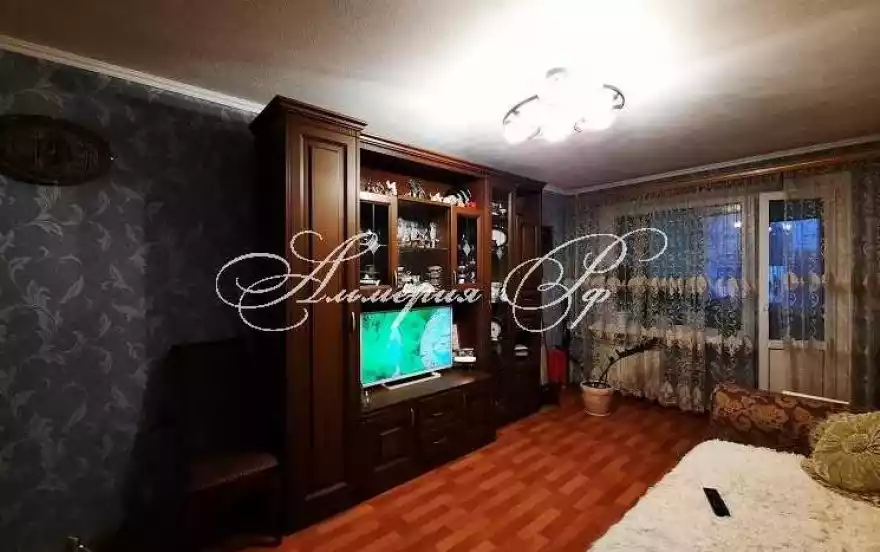 Добровольского, 8