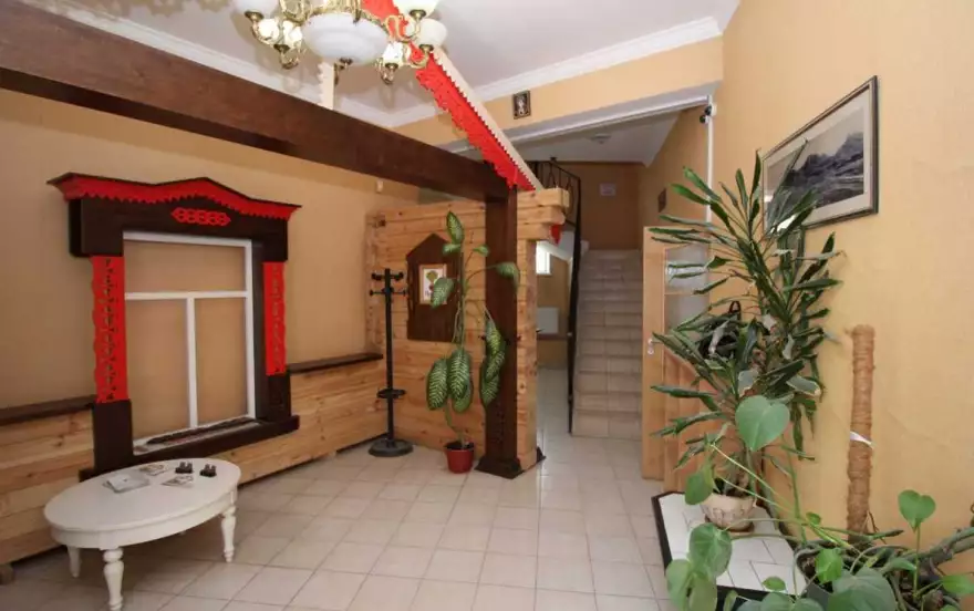 Суворовский спуск, 4