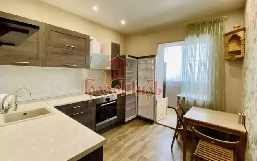 Неделина улица, 24