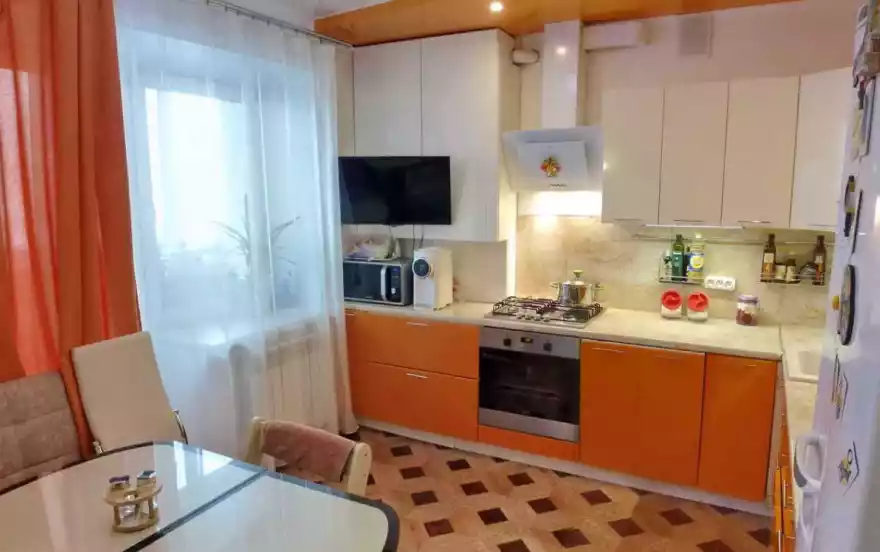 Георгия Димитрова улица, 20