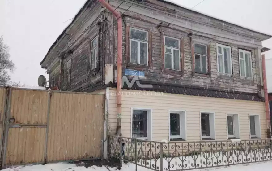 Мира улица, 24