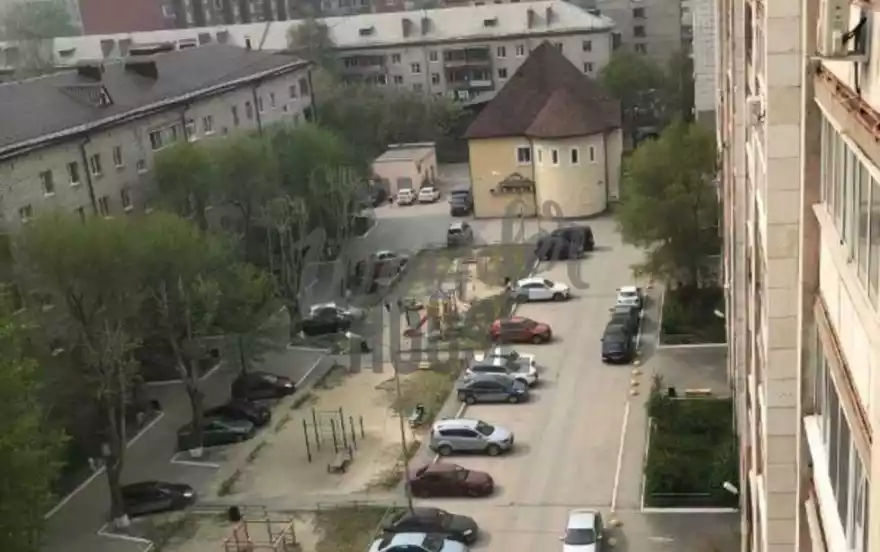 Холодильная улица, 136