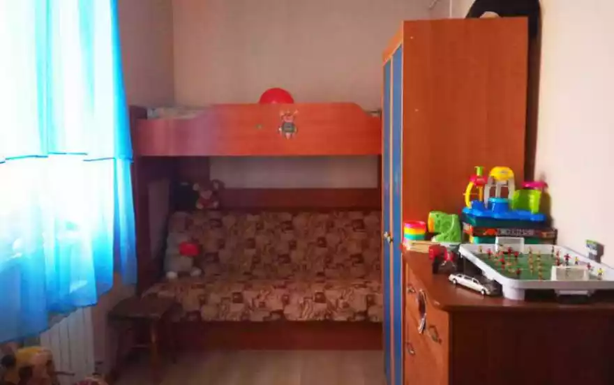 Центральная улица, 16