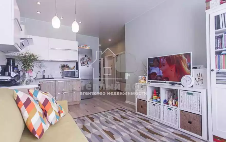 Рождественская улица, 11