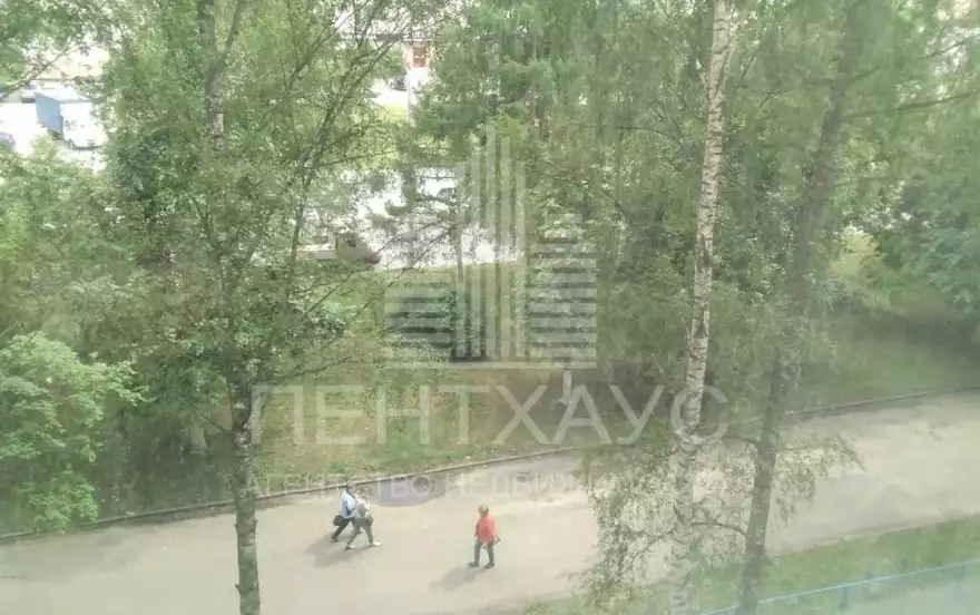 Комиссарова ул., 9