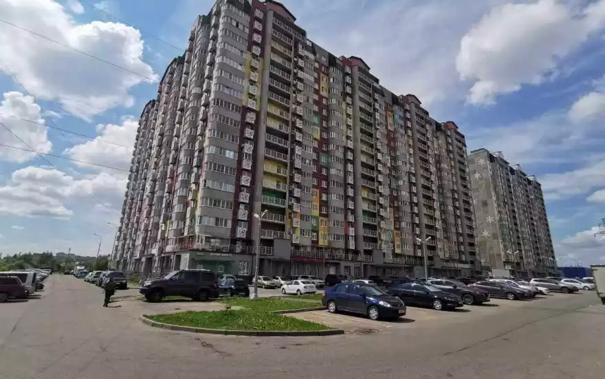 Жирохова улица, 2