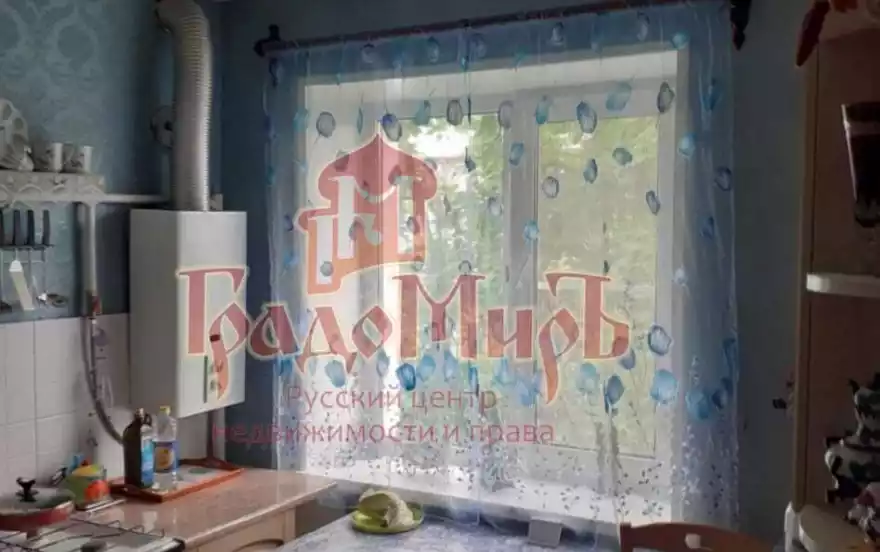 Комарова улица, 16