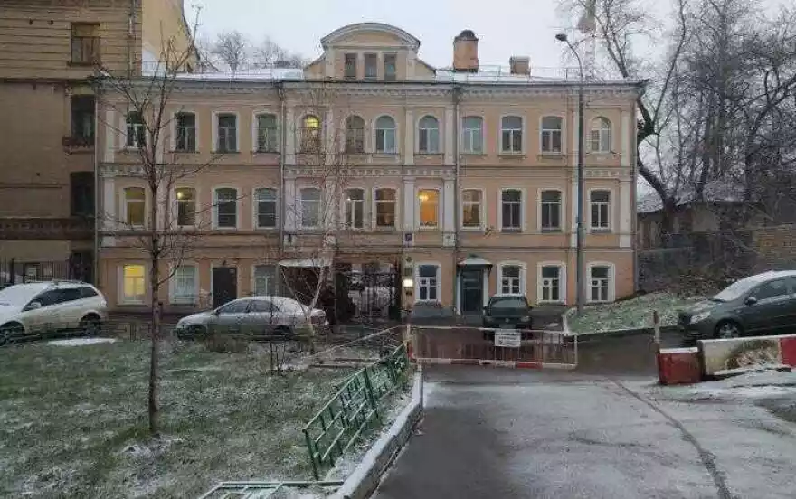 Старая Басманная улица, 10