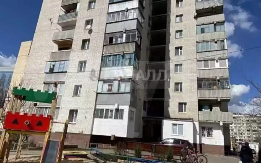 Левобережная улица, 24