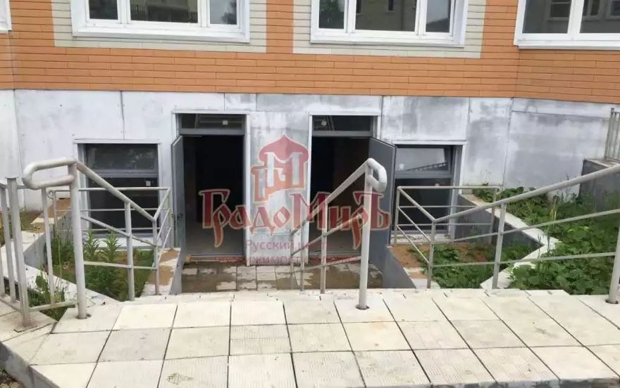 Красный пер, 4к3