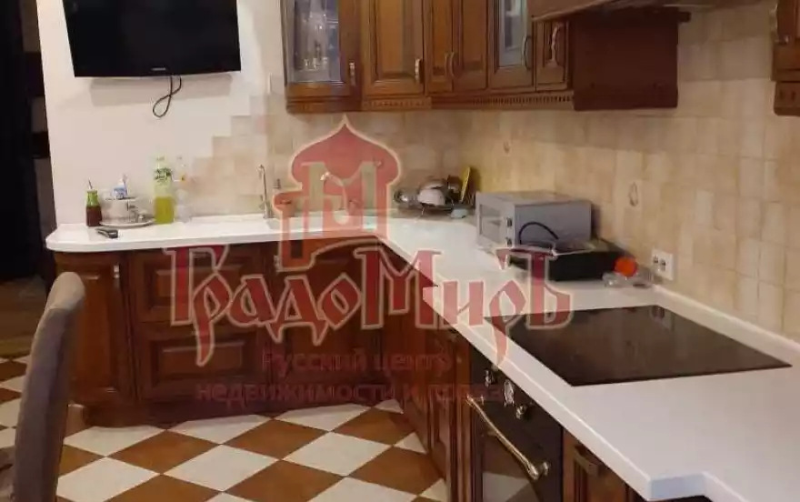 2-я Домбровская улица, 27