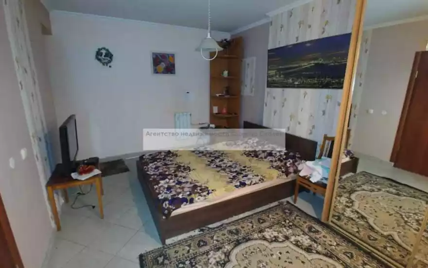 Славянская улица, 10