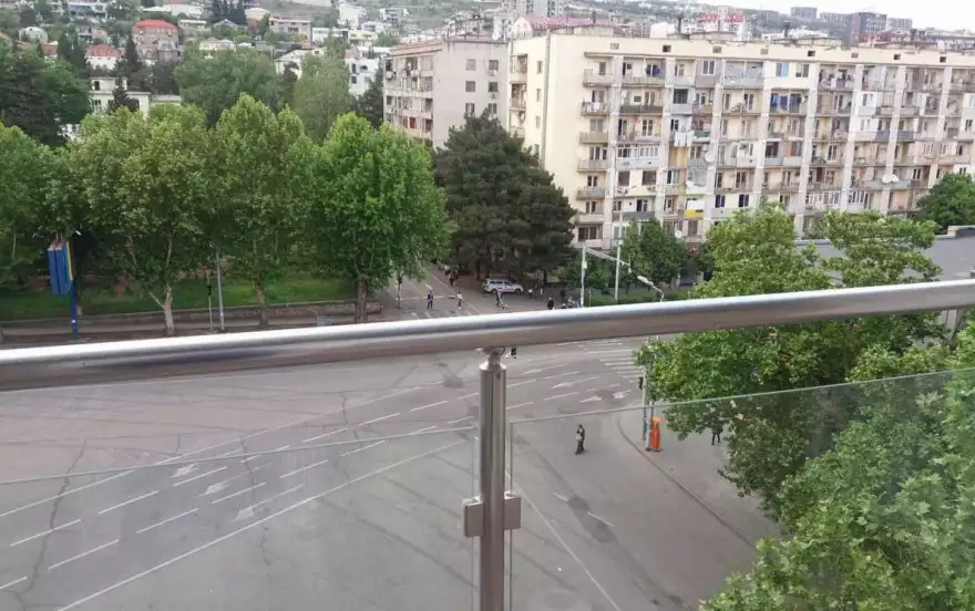 проспект Александра Казбеги, 70