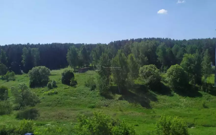 Латышская улица, 1