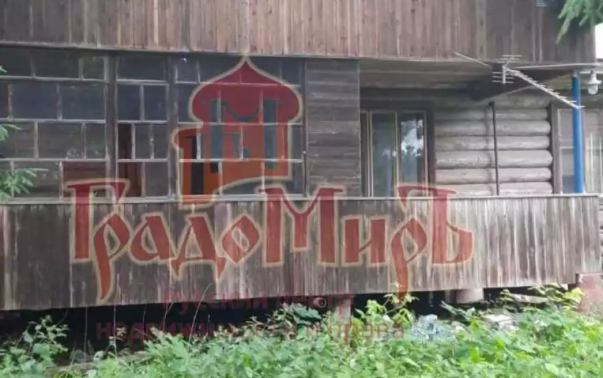 Октябрьская улица, 2а