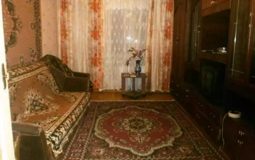 Достоевского улица, 1