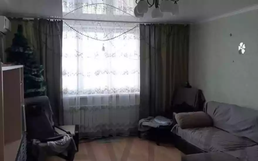 Строителей улица, 18