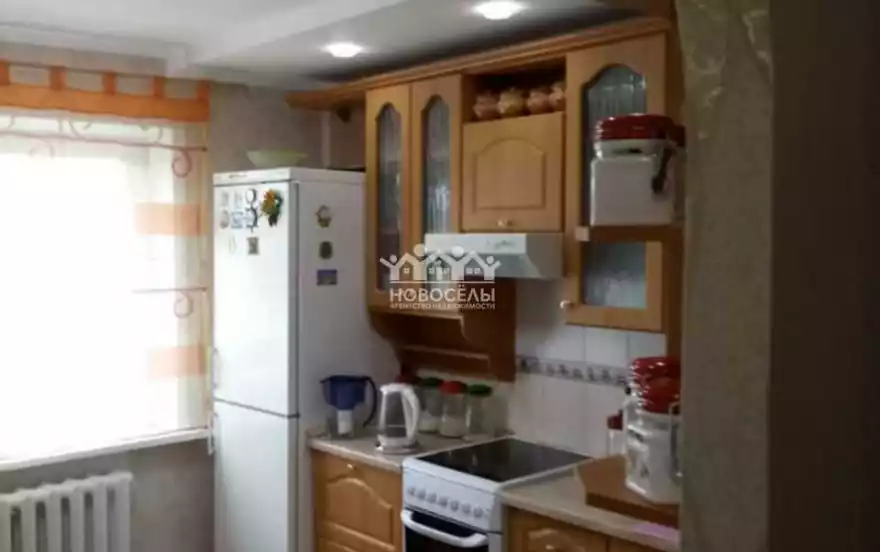 Весенняя улица, 28