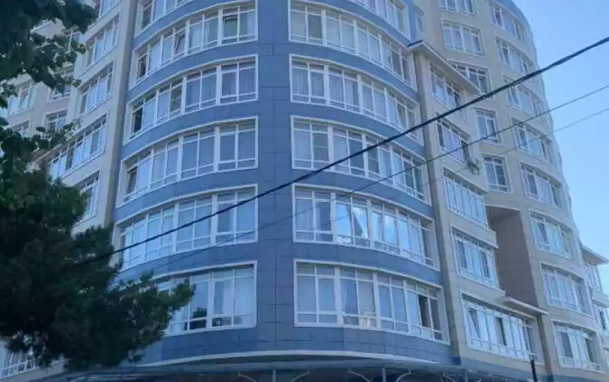 Кирова улица, 1