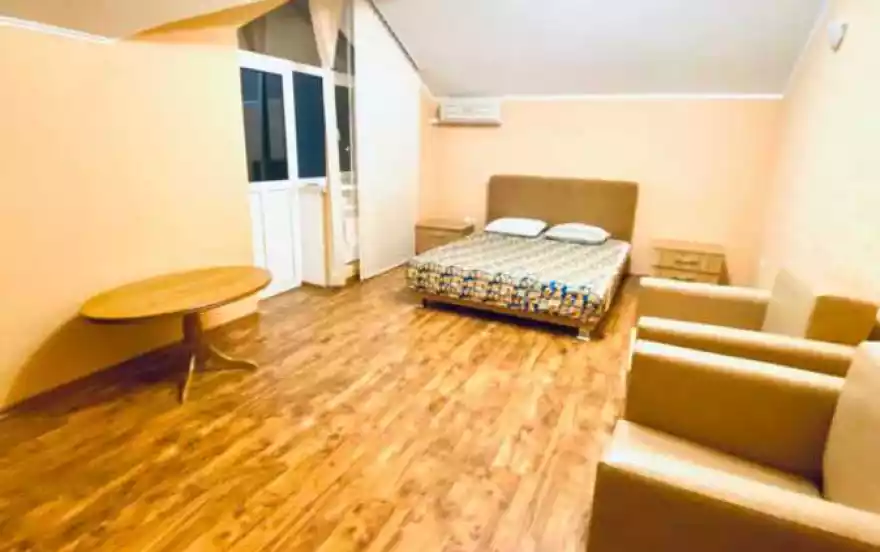 Горького улица, 12