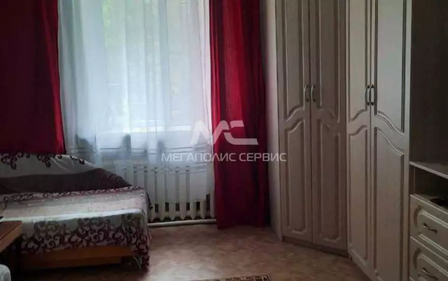 Школьная улица, 16