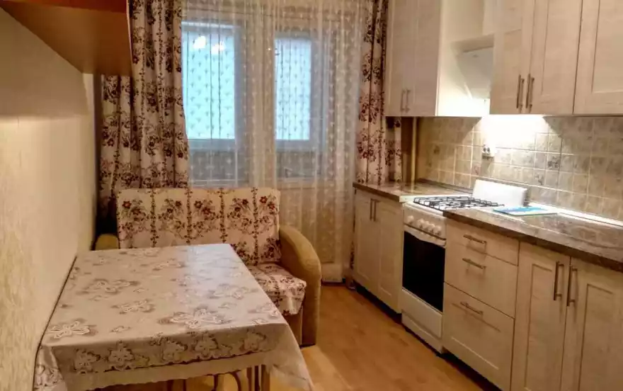 Вишнёвая улица, 30