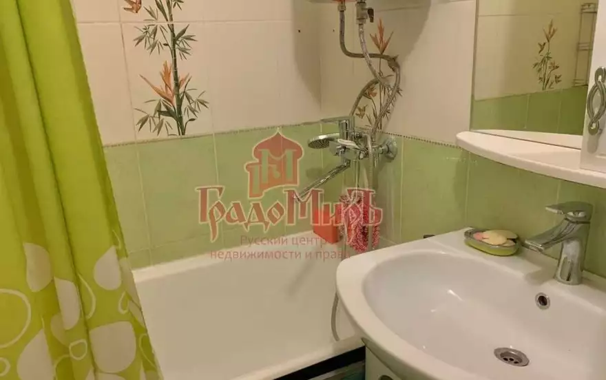 Комиссара Агапова улица, 10