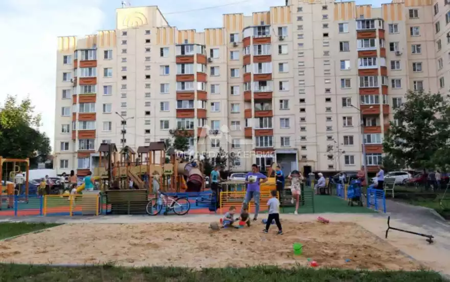 Симферопольская улица, 49к4