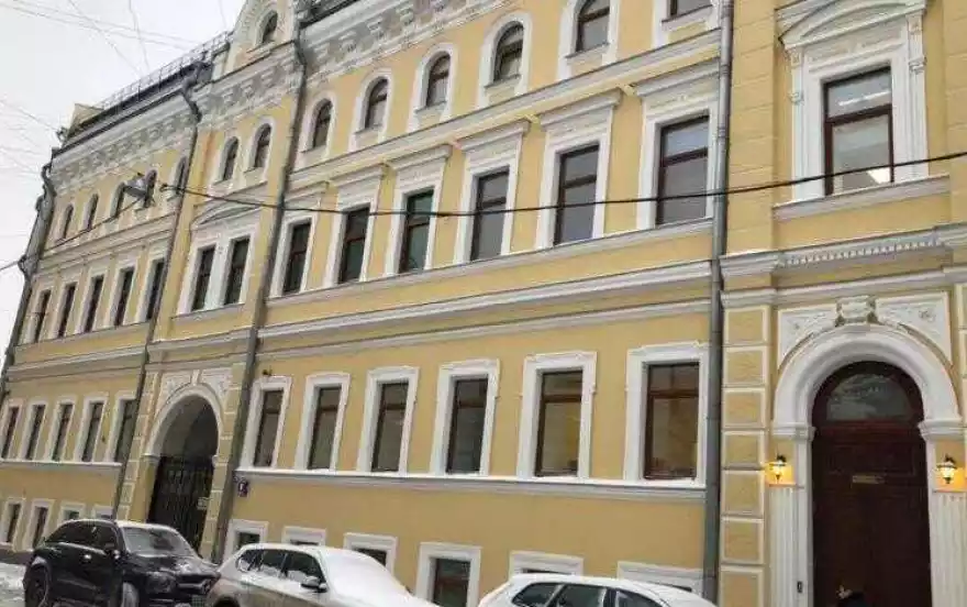 Нижний Кисловский пер, 5