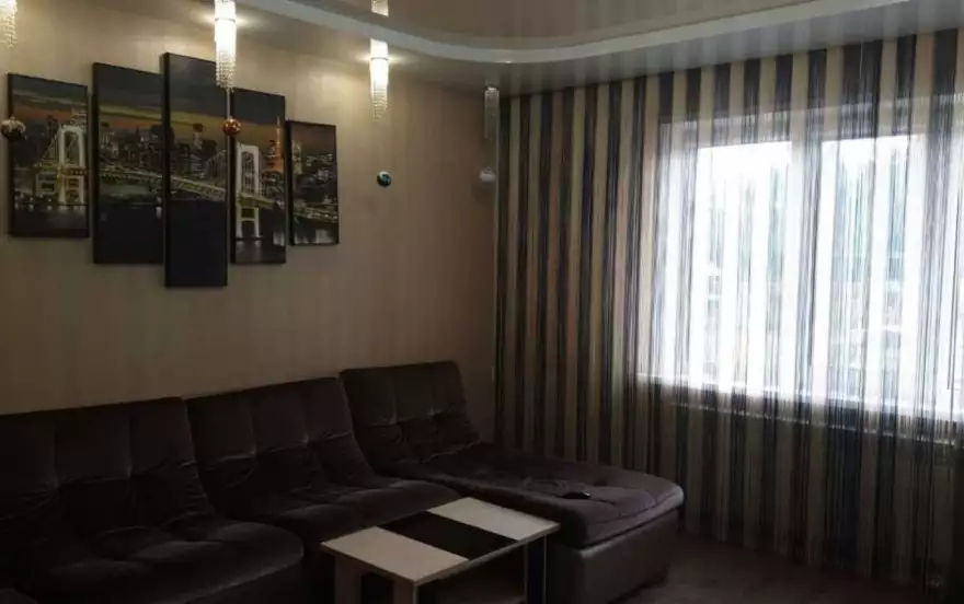 Дружбы Народов, 25
