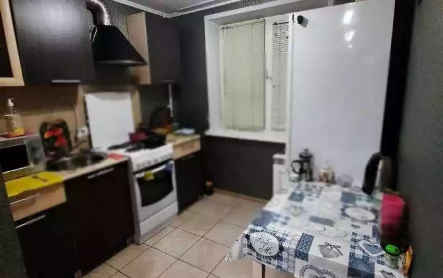 улица Тельмана, 12