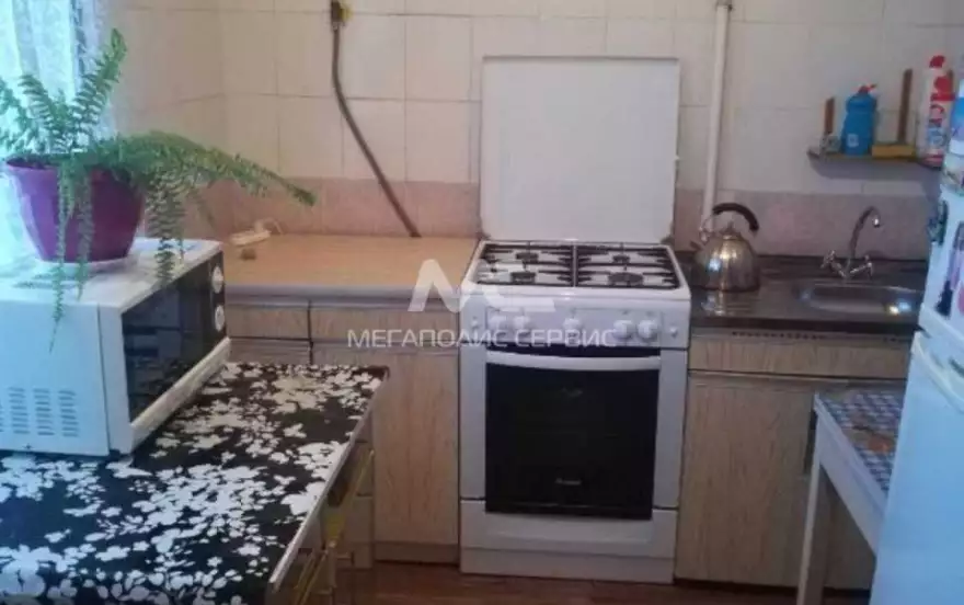 Дружбы улица, 1