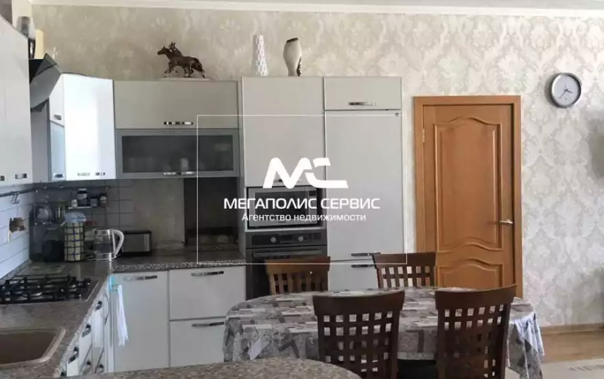 Восстания улица, 60