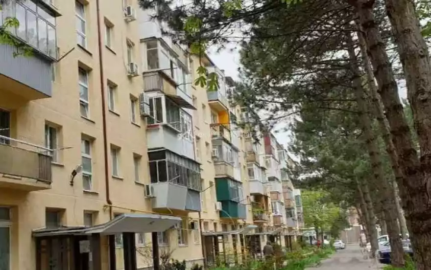 12 микрорайон ул, 10