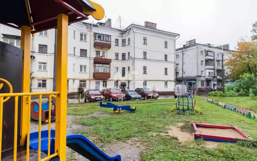 Октябрьская улица, 21