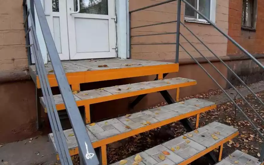 Лебяжинская улица, 17