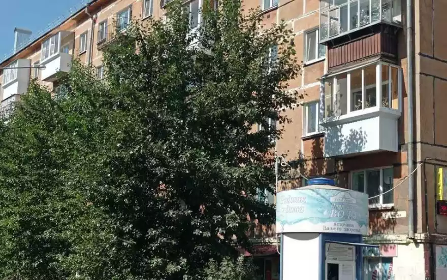 Красная улица, 19