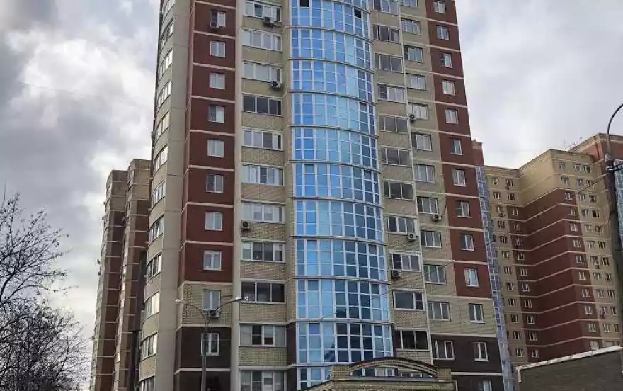 Центральный б-р, 8