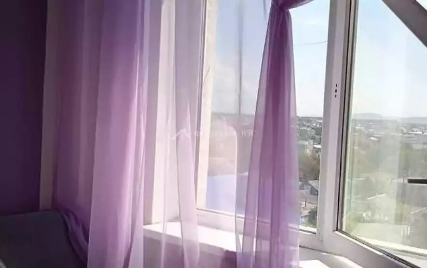 Кати Соловьяновой ул, 286