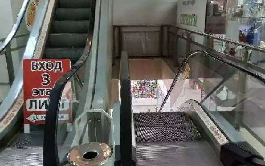 70 лет Октября, 56