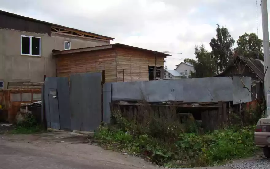 Вокзальная улица, 1