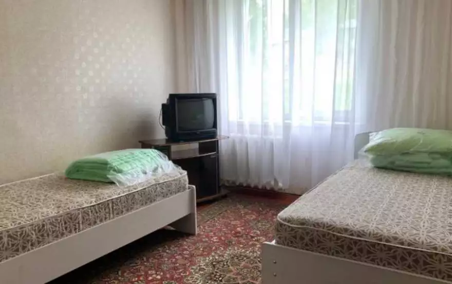 Братская, 35
