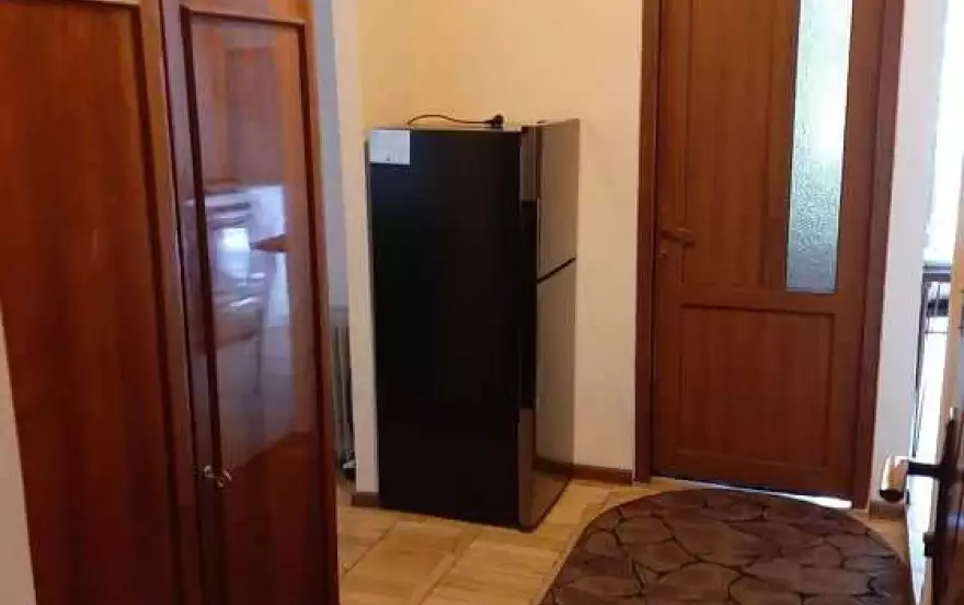 улица Егише Тадевосяна, 3