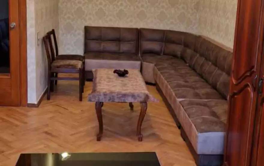 улица Андрея и Мелитона Баланчивадзе, 8