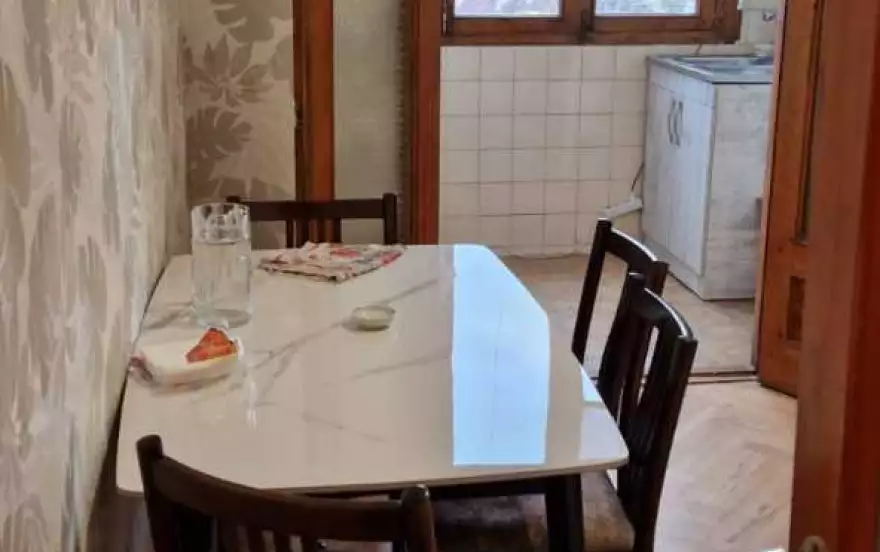 улица Андрея и Мелитона Баланчивадзе, 8
