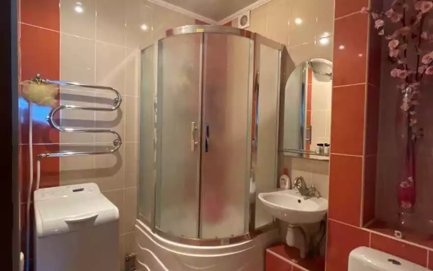 квартал Сазонова, 7