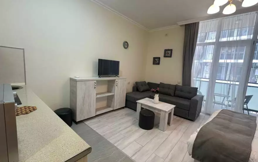3-й тупик Ангиса, 8