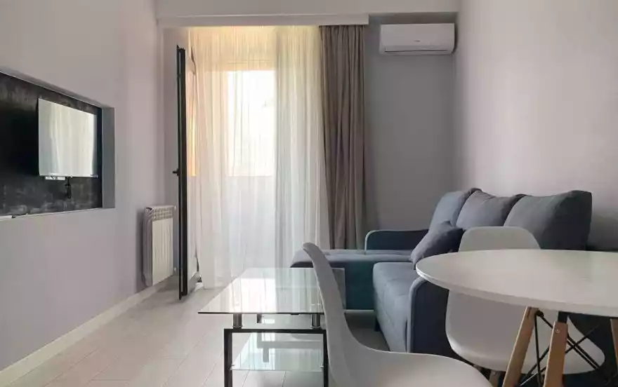 Университетская улица, 2ბ