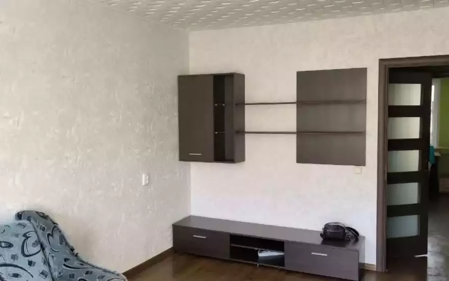 квартал Комарова, 28